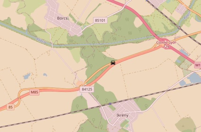 Hármas karambol történt az M85-ösön, Ikrénynél